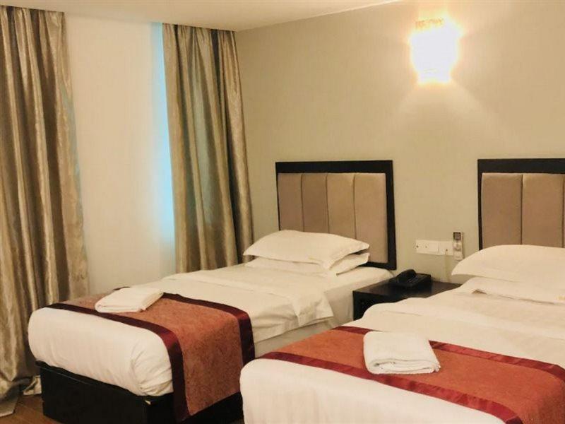 Kk Waterfront Hotel Kota Kinabalu Esterno foto