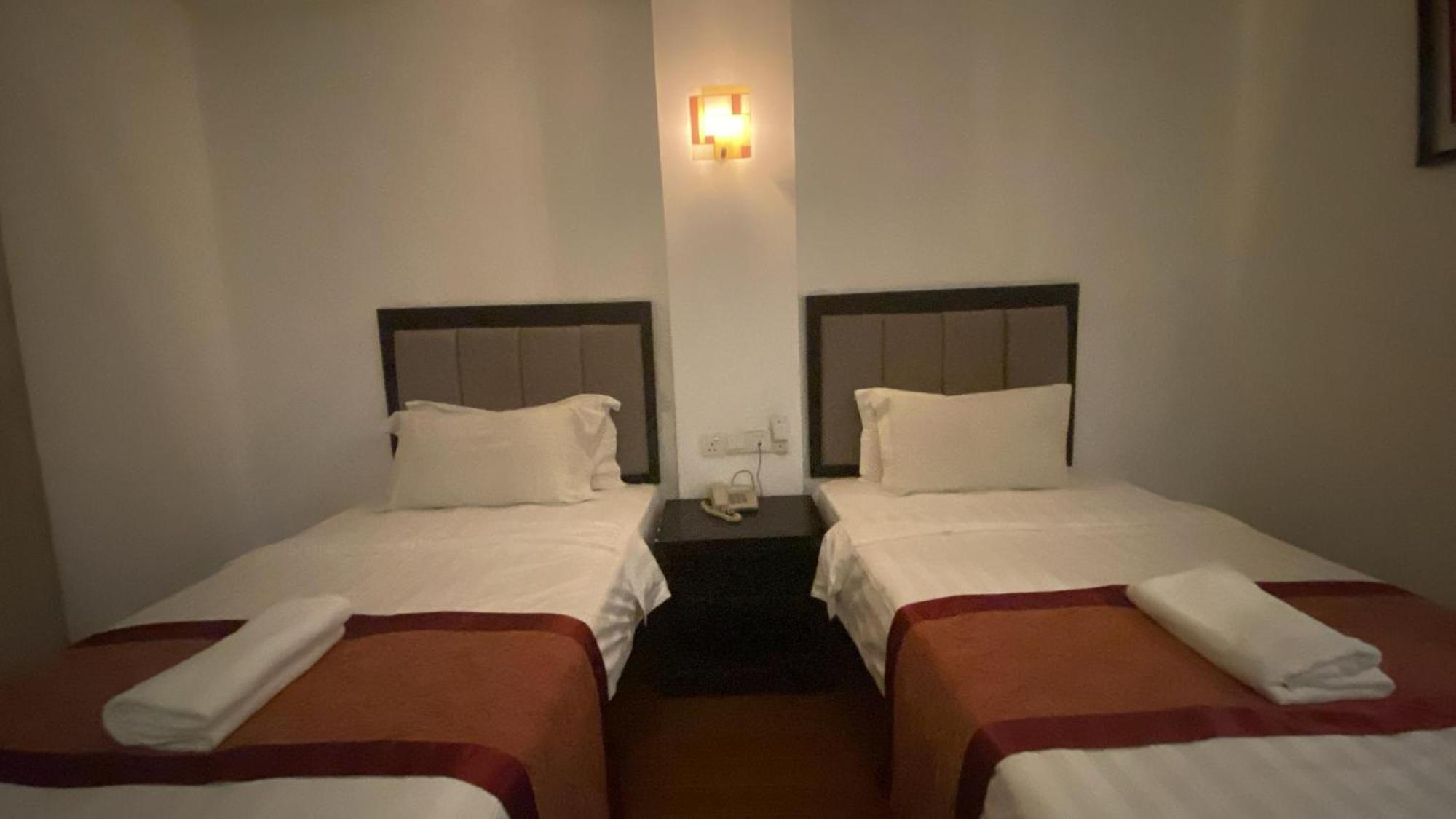 Kk Waterfront Hotel Kota Kinabalu Esterno foto